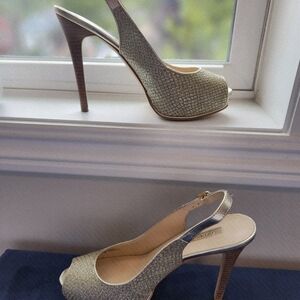 Guess Sage & Gold Heels for a Glamorous Look